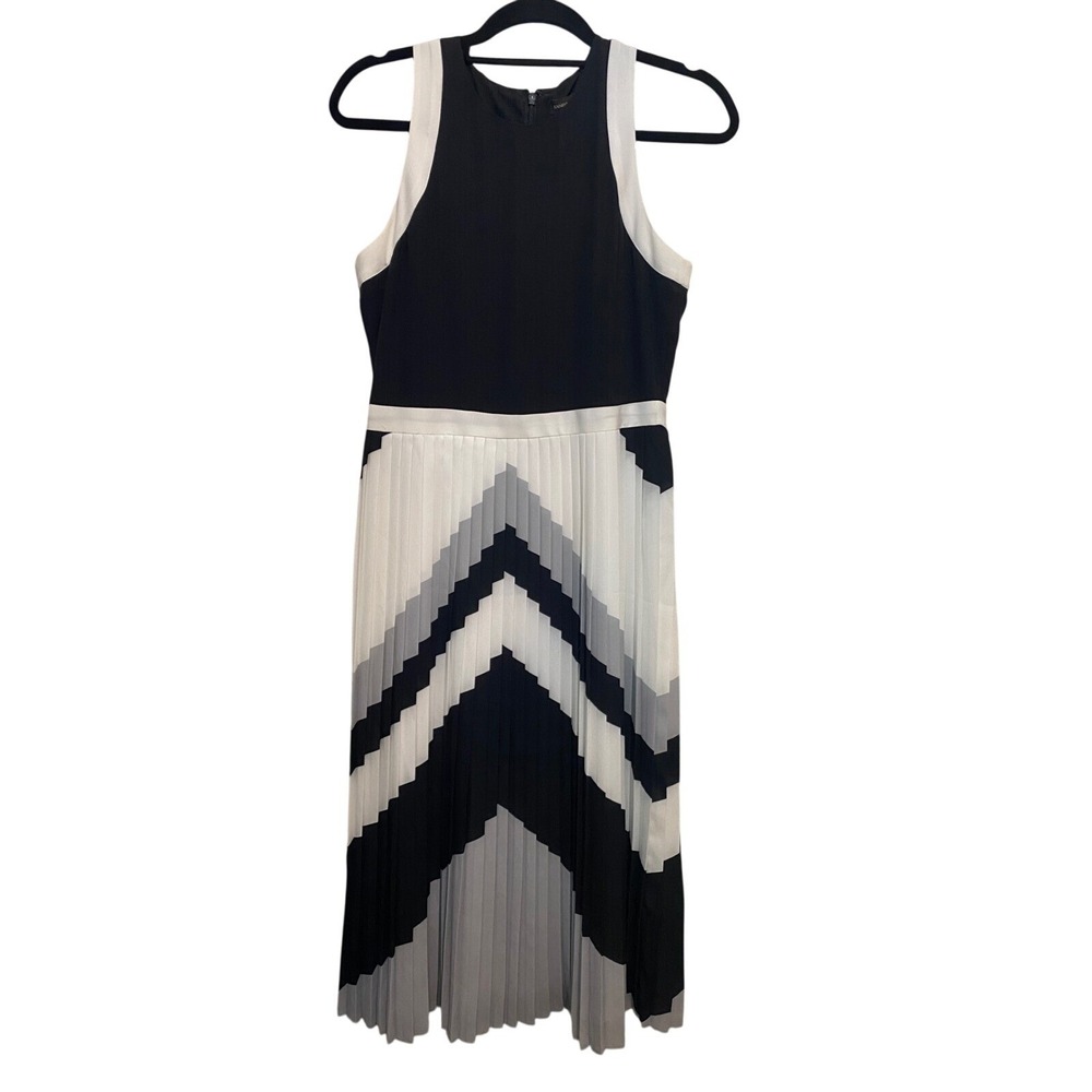 Banana Republic Black White Midi Dress Chevron Pleated‎ Sleeveless Sz 4 workwear